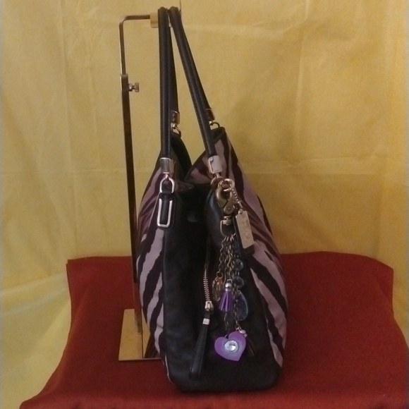 Coach Madison Phoebe shoulder bag with purse charm - Picture 2 of 12